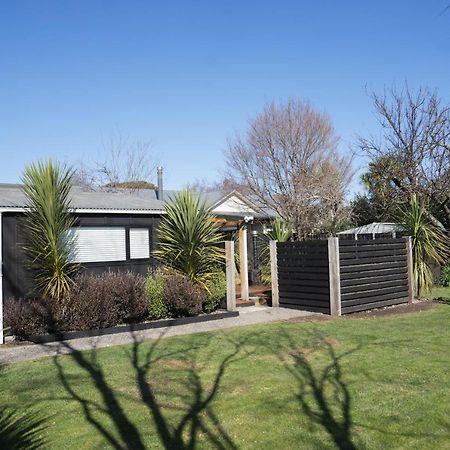 Bach On Daniel Villa Martinborough Exterior photo