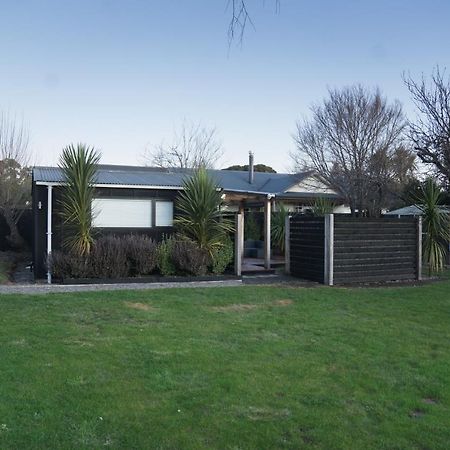 Bach On Daniel Villa Martinborough Exterior photo