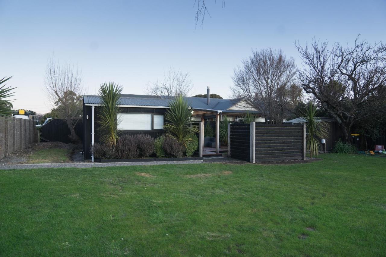 Bach On Daniel Villa Martinborough Exterior photo